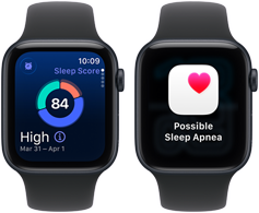 Twee Apple Watch SE 3-devices met kasten van aluminium in de kleur Middernacht, met slaapscore en melding voor mogelijke slaapapneu op het scherm